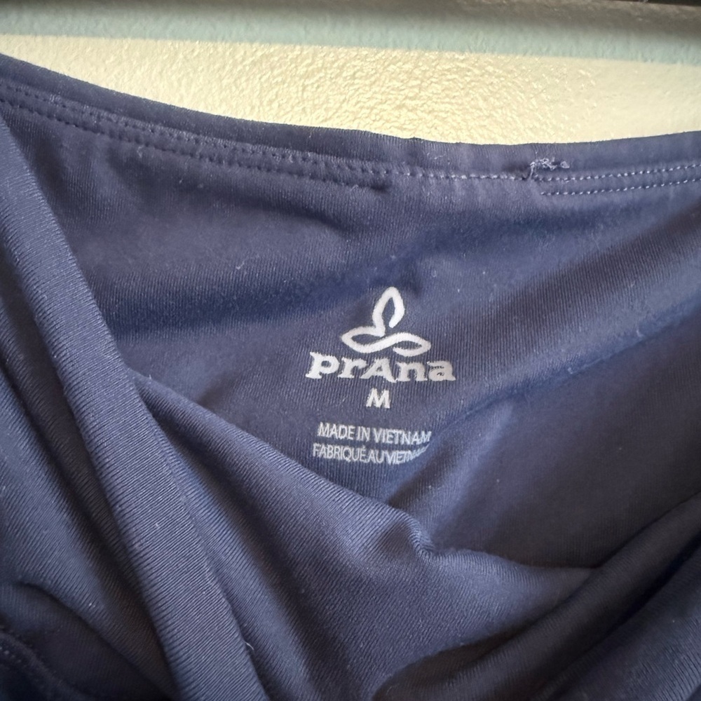 Prana Deep Blue cropped athletic wear yoga pants- medium - Picture 2 of 3